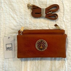 Brand new Mia K. Collection crossbody bag with three pockets